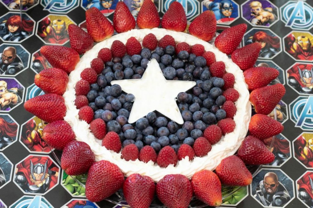 Fruit tray inspired by Captain America's shield. 